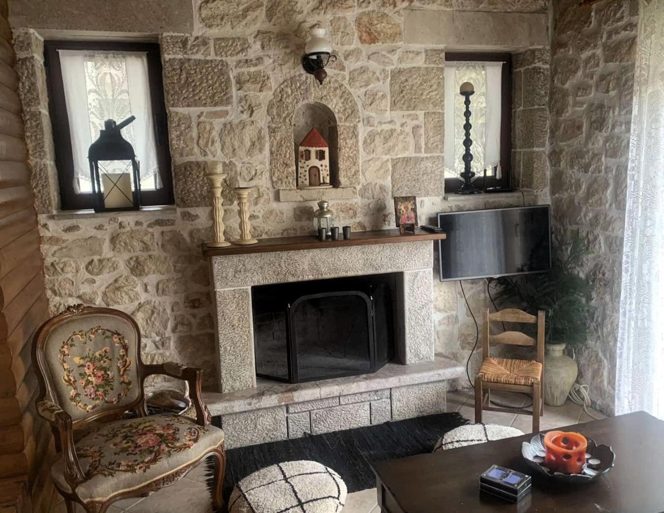 Holiday home Stonehouse Dome Lagadia *